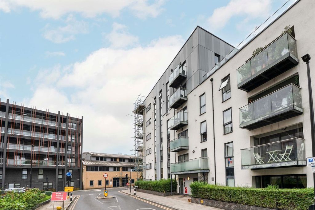 Property photo 1 of 1