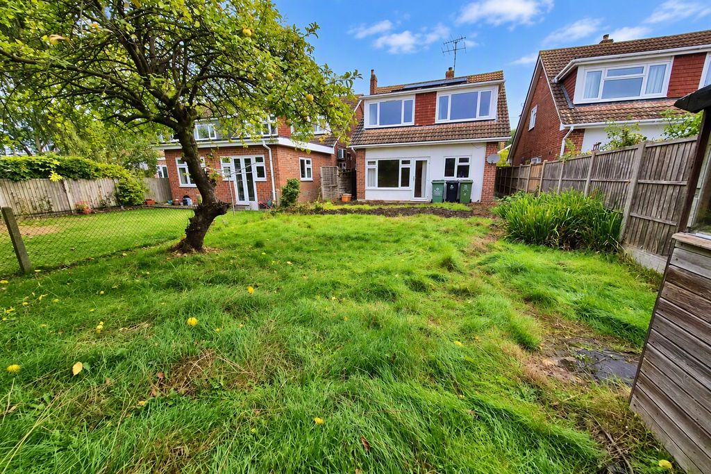 Property photo 2 of 9