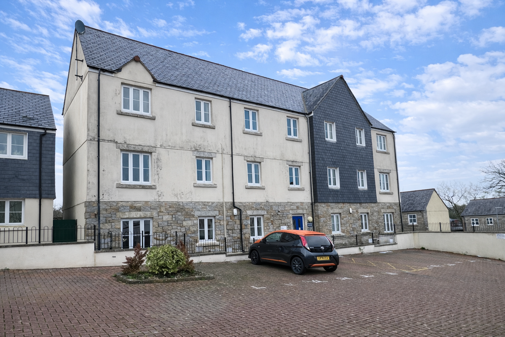 Property photo 2 of 11