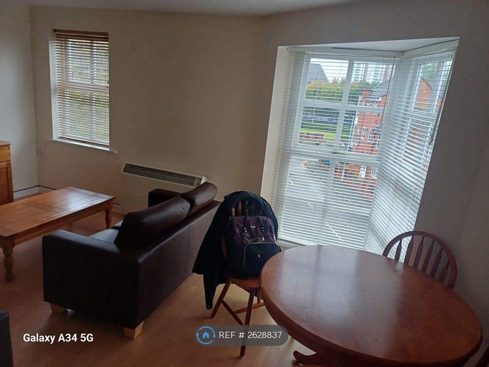 Property photo 3 of 12
