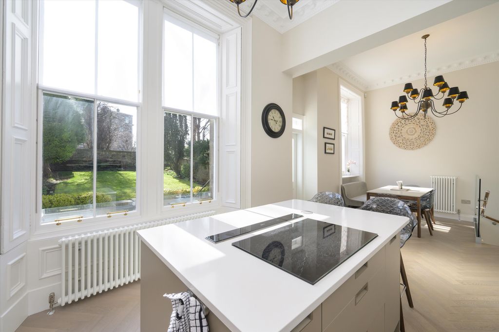 Additional image 11 of 4 bed flat for saleGlencairn Crescent, Edinburgh EH12