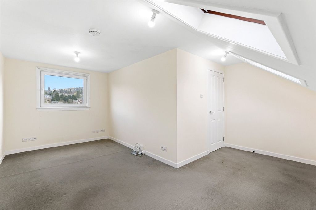 Property photo 2 of 9 Living Room