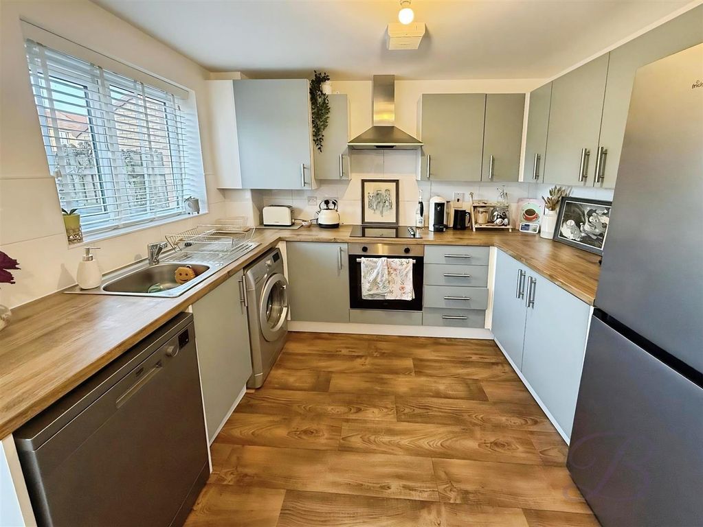 Property photo 2 of 19 725Fc2c6-Gadpjei87Ee3_Plpvuquia.Jpg