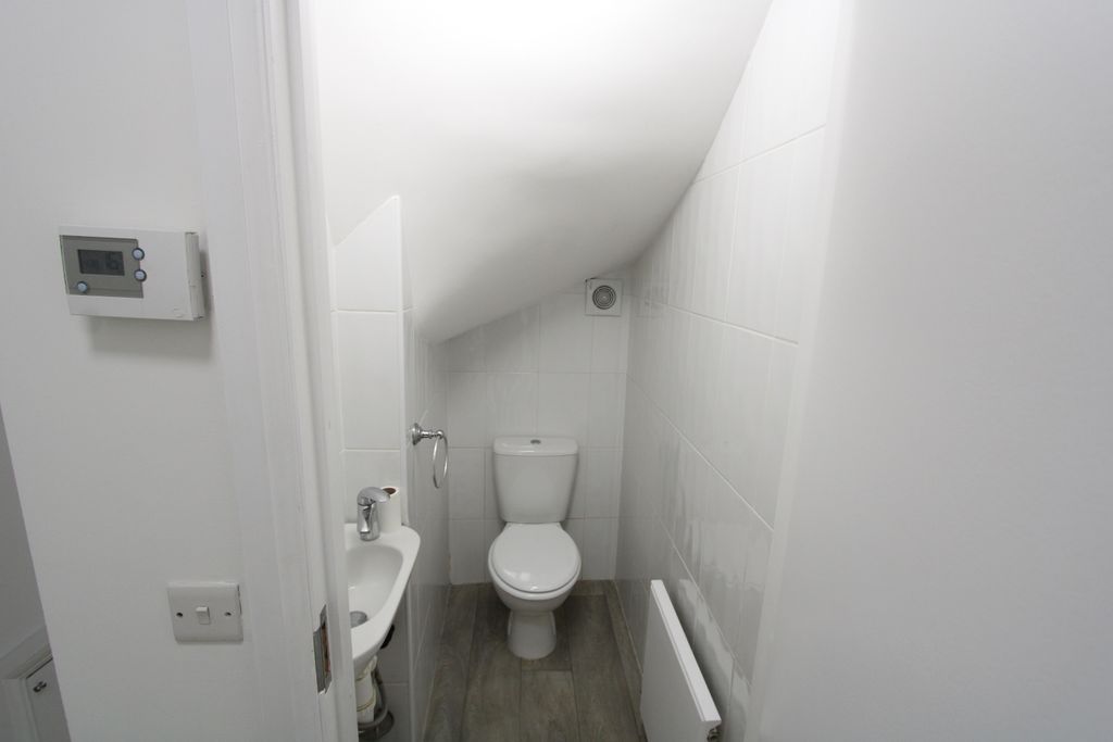 Property photo 3 of 15 Img_2066