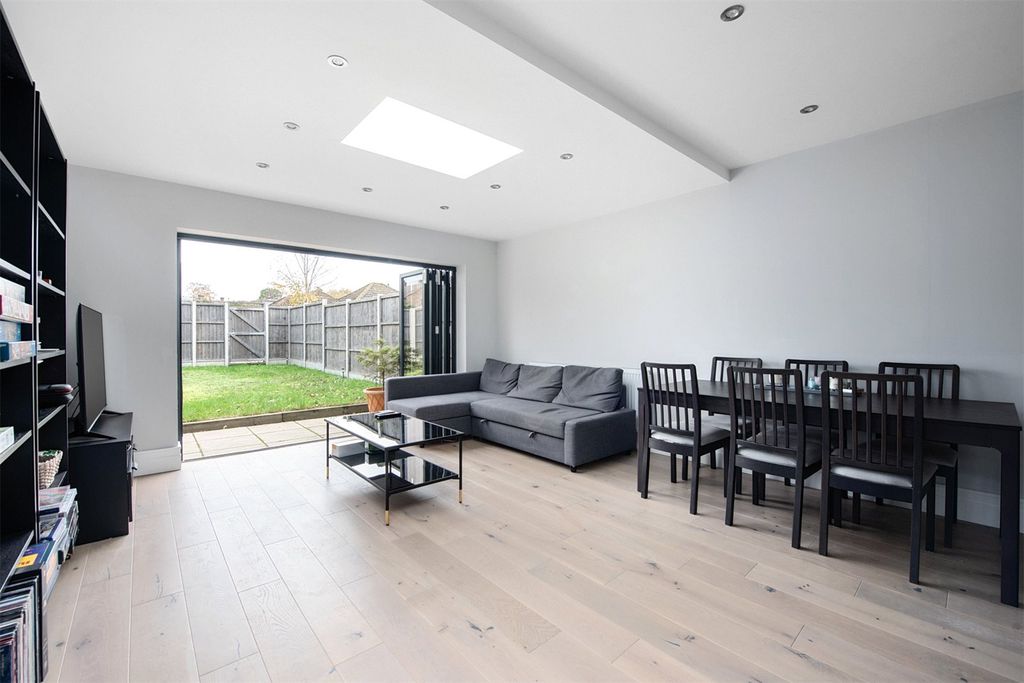 Property photo 2 of 12 Picture No. 01