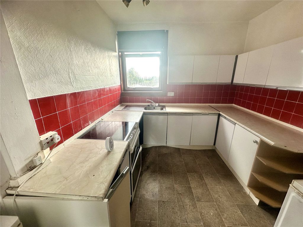 Property photo 3 of 7 Picture No. 02
