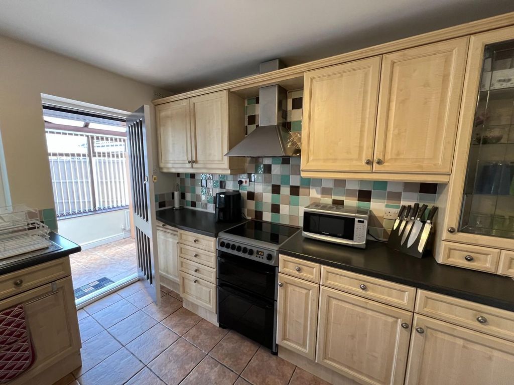 Property photo 3 of 16 Image00002.Jpeg