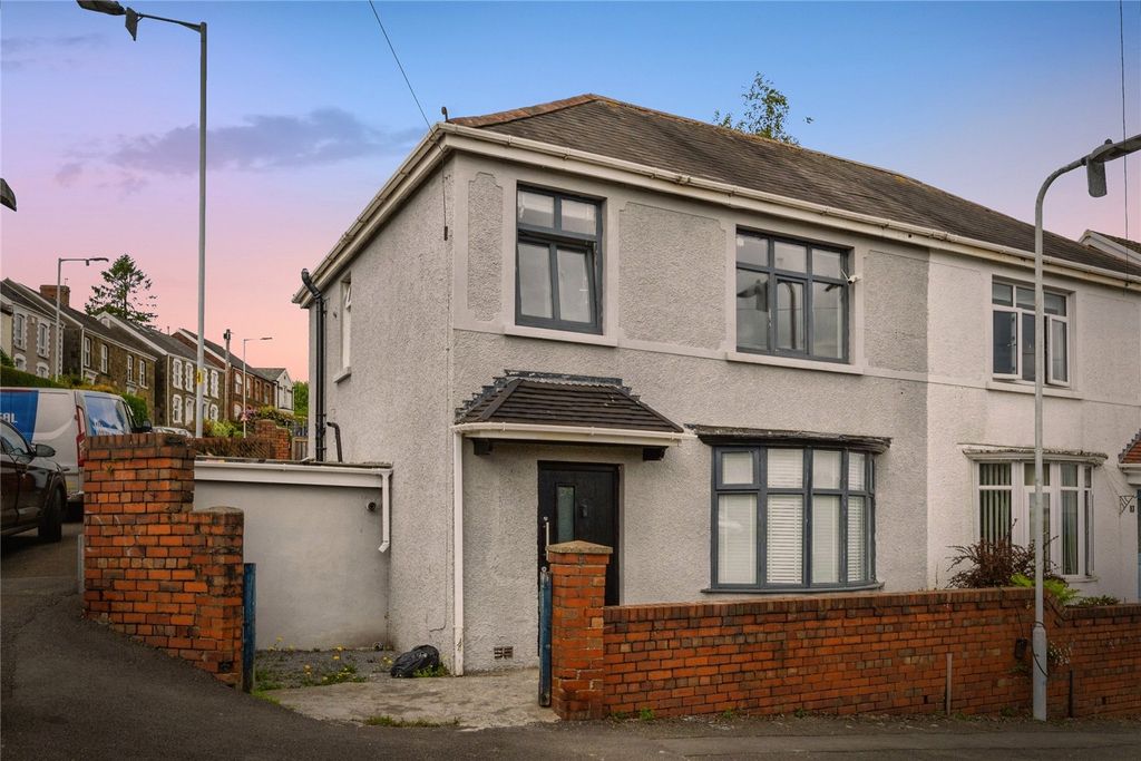 Property photo 1 of 19 Picture No. 23