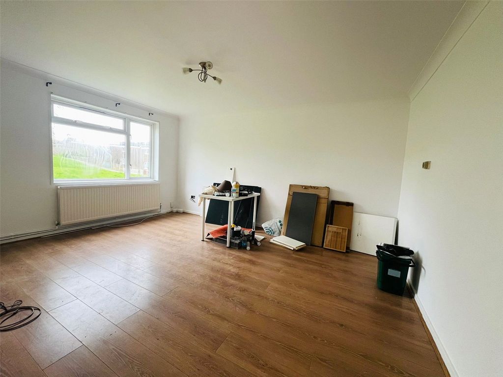 Property photo 2 of 13 Picture No. 19