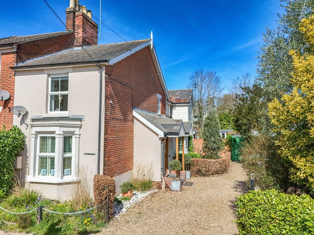 Property photo 2 of 31