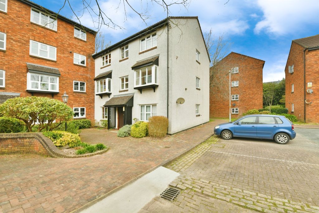 Property photo 1 of 14