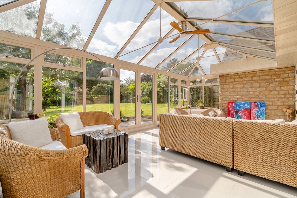 Property photo 3 of 24