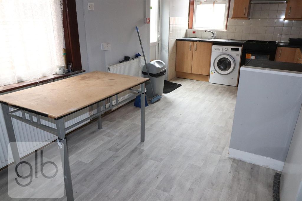 Property photo 2 of 4 9.Png