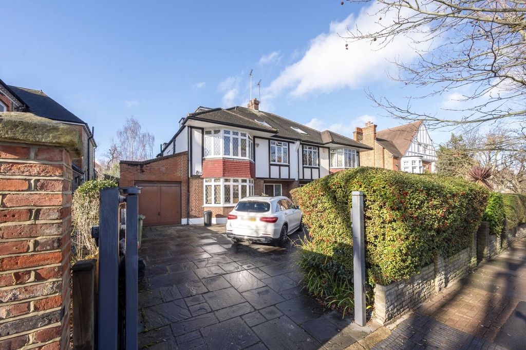 Property photo 2 of 2