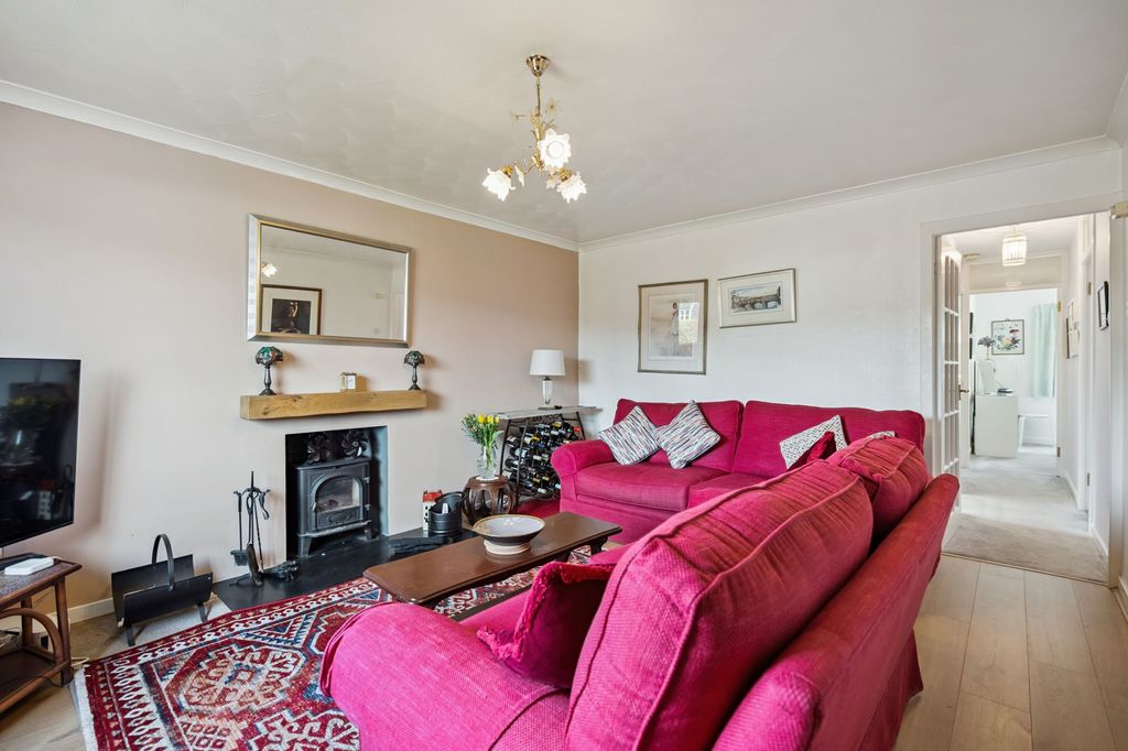 Property photo 3 of 17