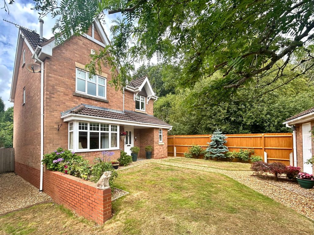 Property photo 1 of 49