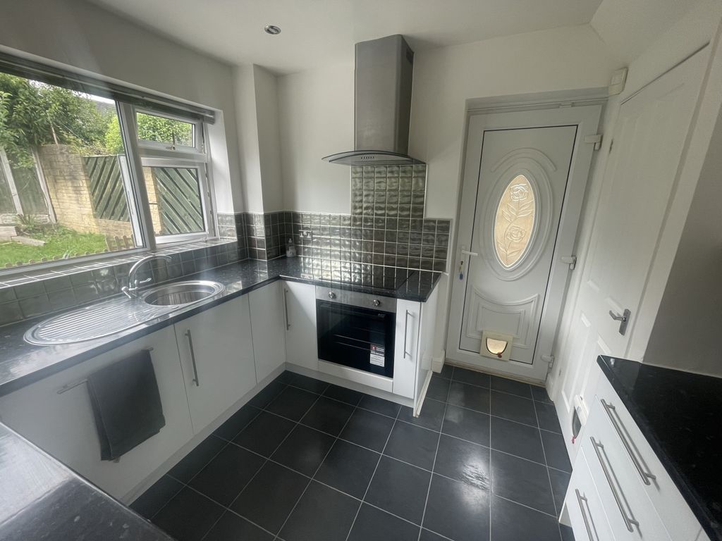 Property photo 3 of 12 Img_2307