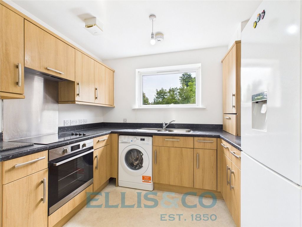 Property photo 2 of 9 Picture No. 04
