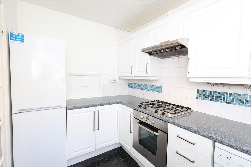 Property photo 3 of 15 Kitchen