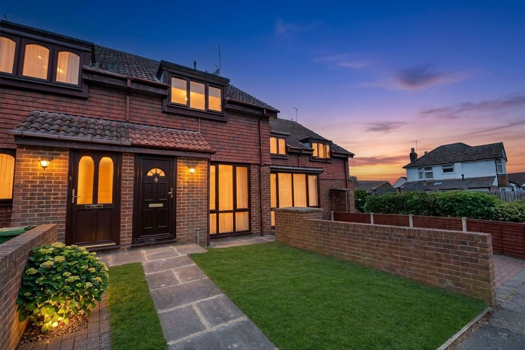 Property photo 1 of 7