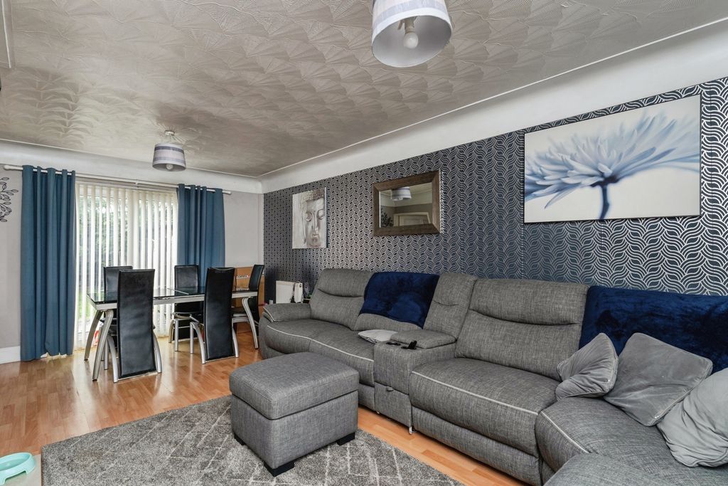 Property photo 2 of 22 Pbox-Img.Jpg