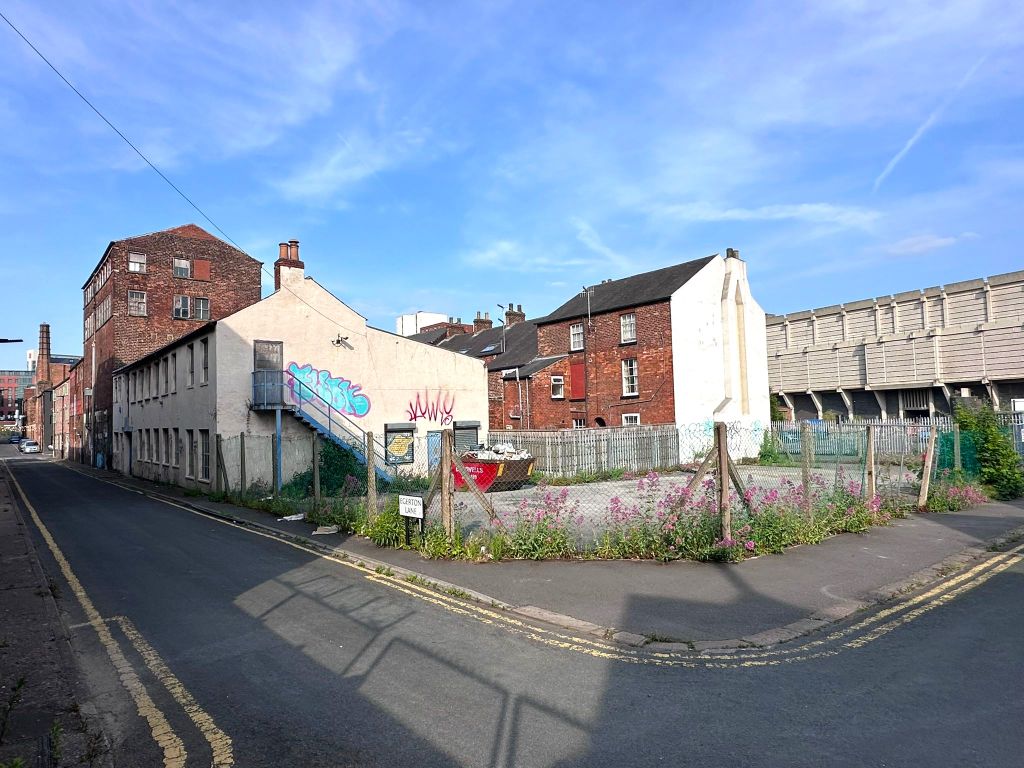 Property photo 2 of 12