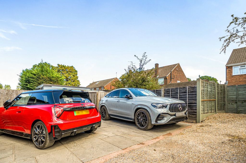 Property photo 2 of 17 Picture No. 10