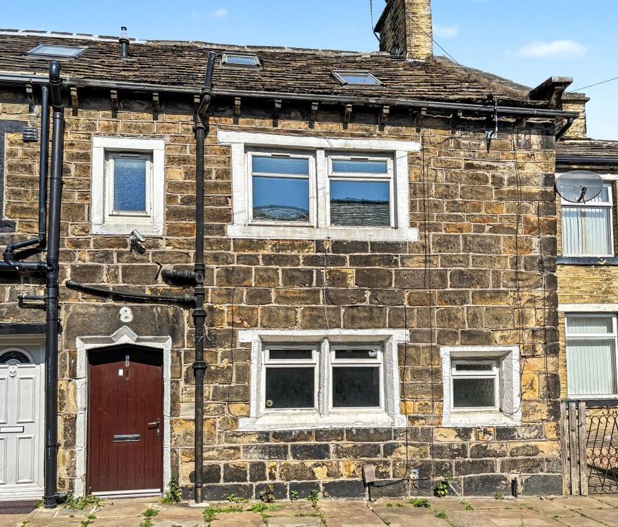 Property photo 1 of 11