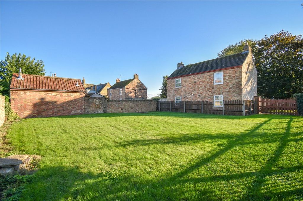 Property photo 2 of 6 Picture No. 03