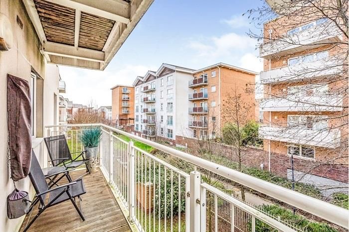 Property photo 3 of 10 Balcony