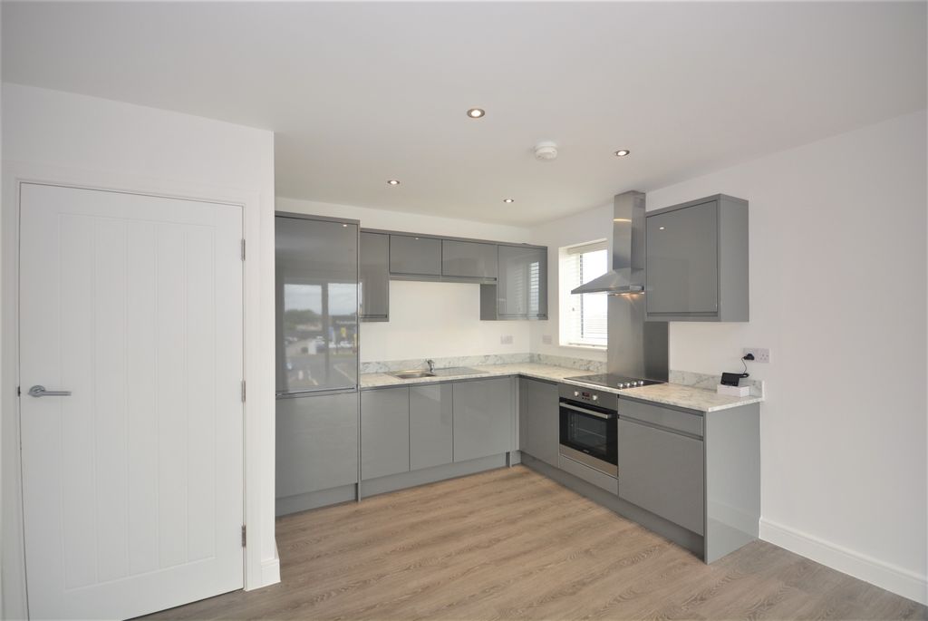 Property photo 2 of 7 Kitchen Area