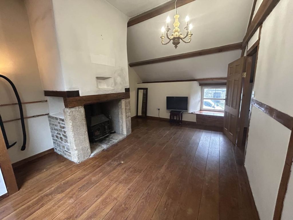 Property photo 3 of 14 Img_9740