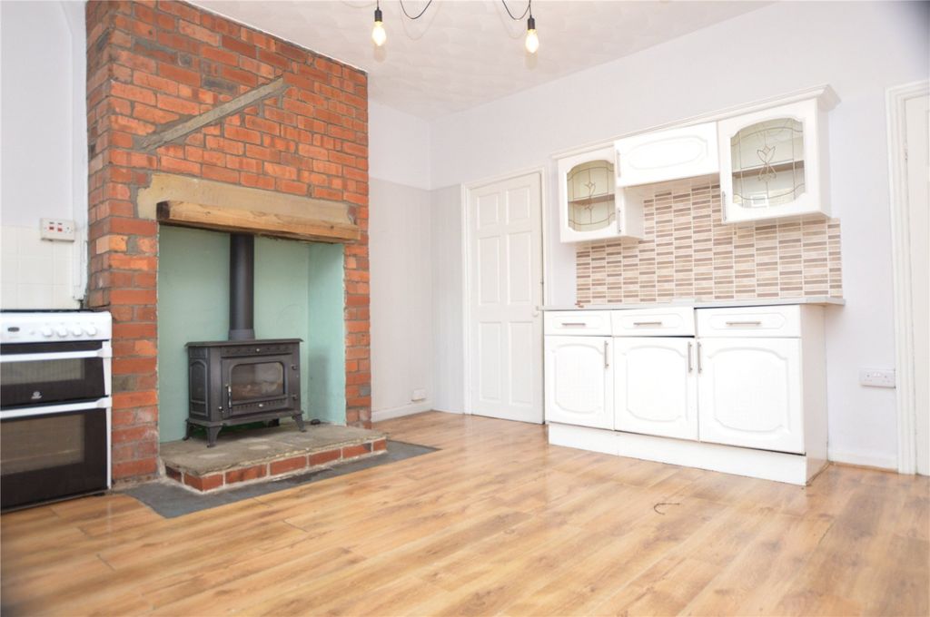 Property photo 2 of 16 Picture No. 02
