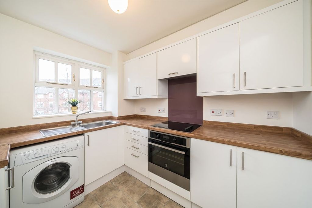 Property photo 2 of 6