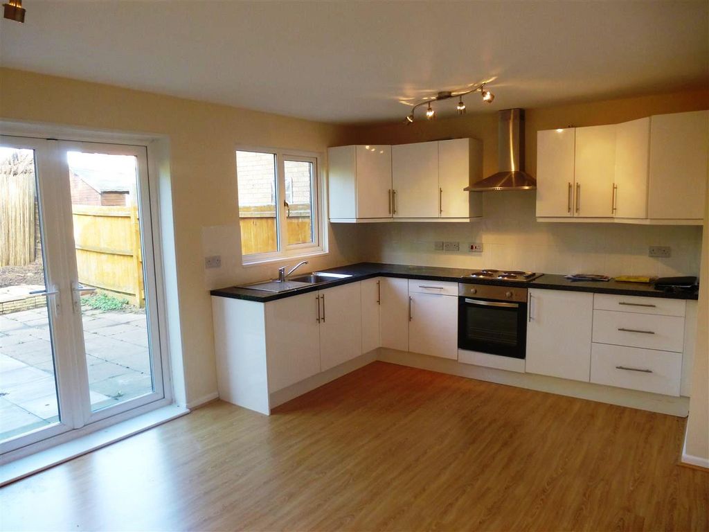 Property photo 2 of 3