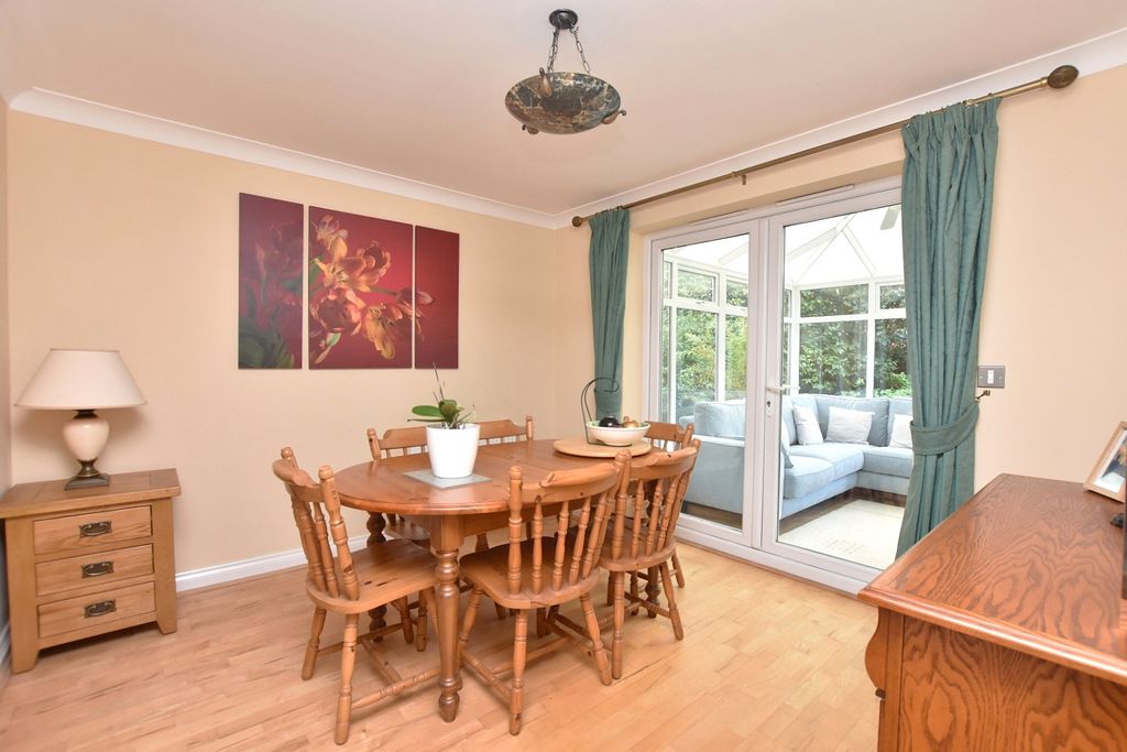 Property photo 3 of 18 Dining Room