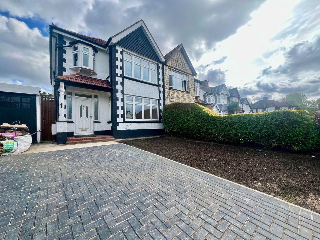 Property photo 1 of 15 Img_9141