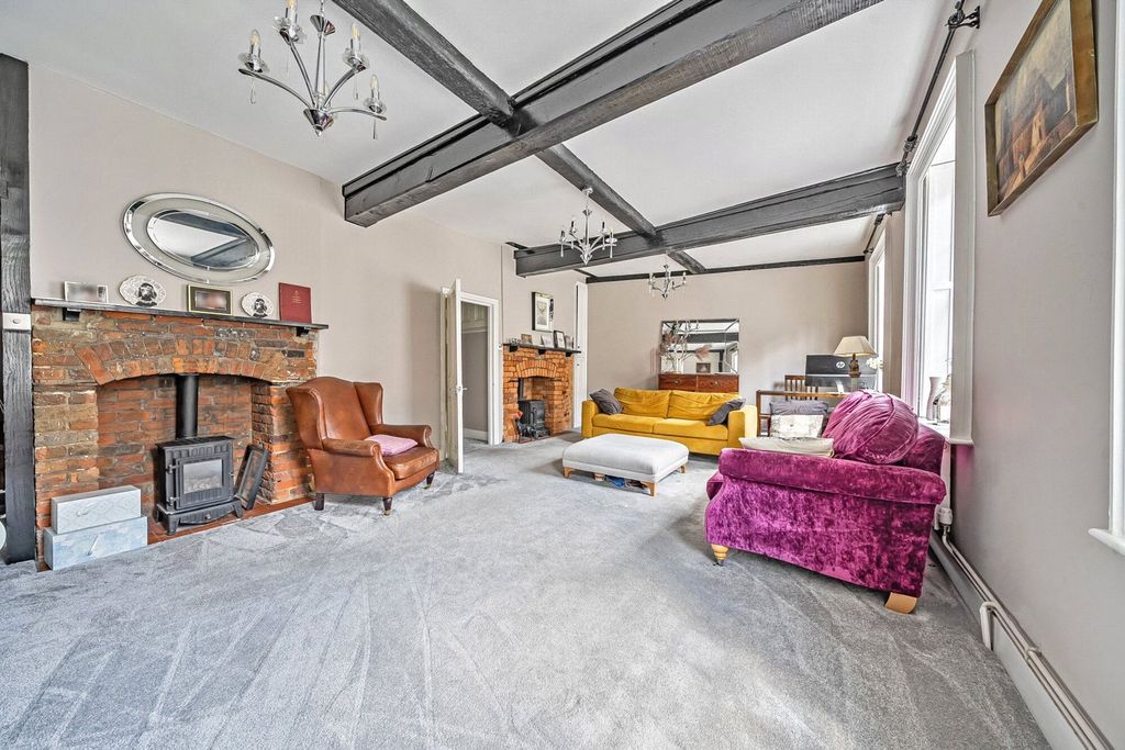 Property photo 3 of 18 3