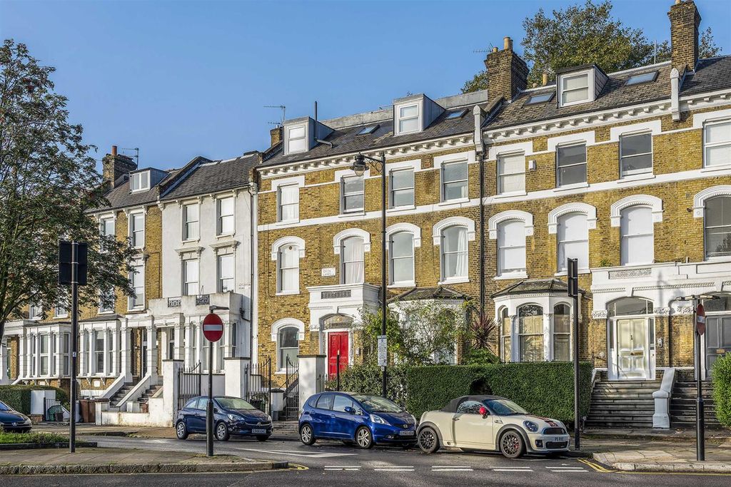 Property photo 2 of 7