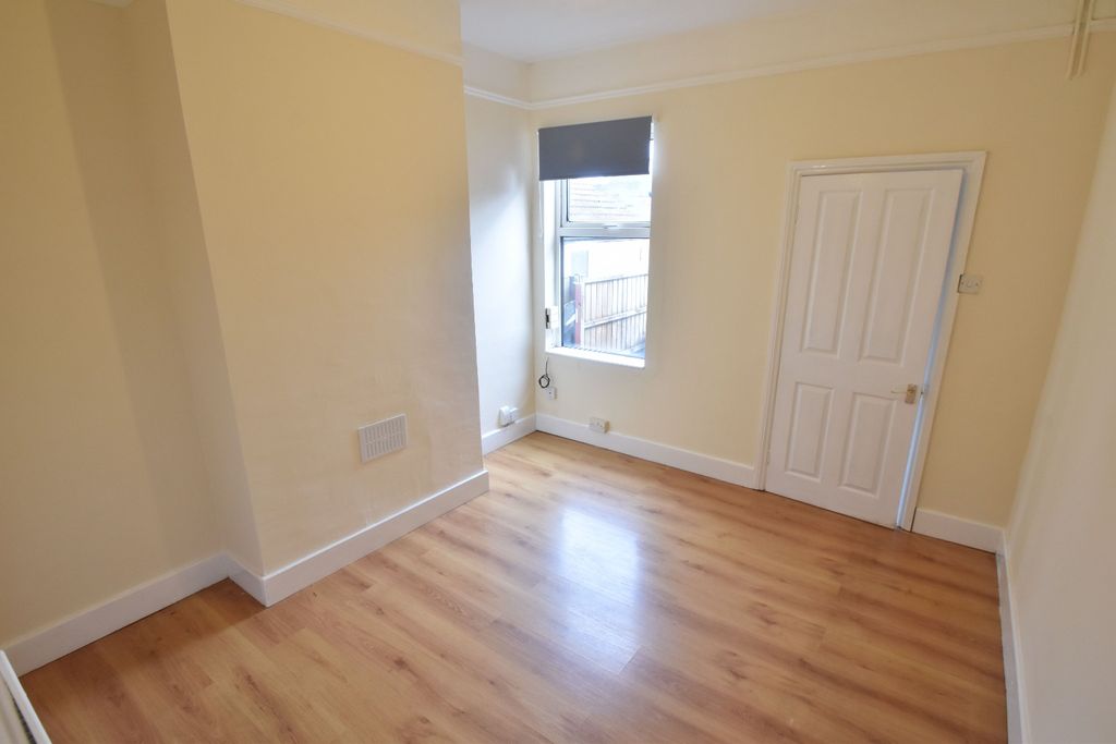 Property photo 3 of 13 4316425