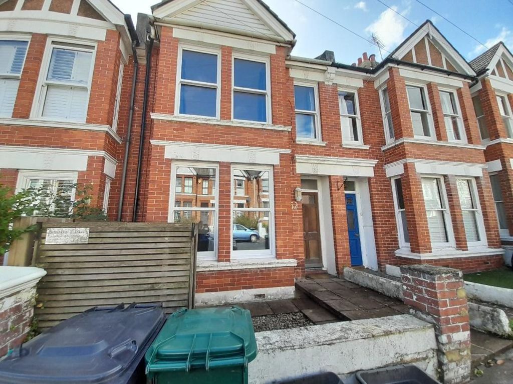Property photo 1 of 9