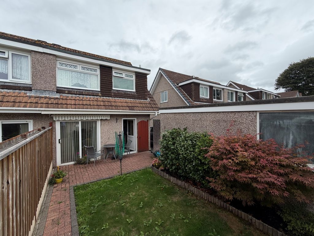 Property photo 3 of 9 14