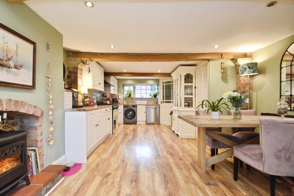 Property photo 2 of 35 Pbox-Img.Jpg