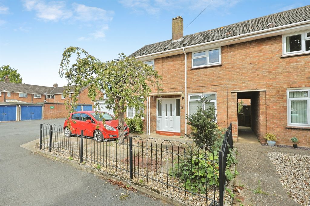 Property photo 1 of 20