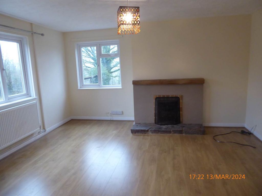 Property photo 2 of 12 P1220924