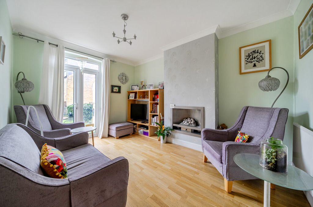 Property photo 2 of 16 1402979-7-6978A6B...