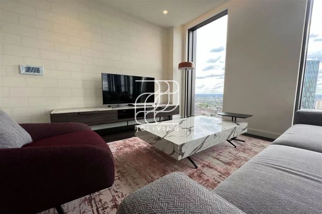 Property photo 2 of 18 Gallery