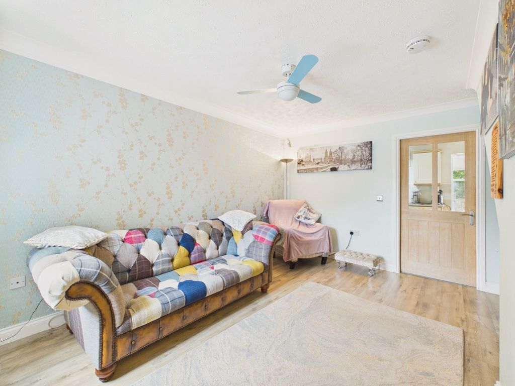 Property photo 2 of 20 5265145