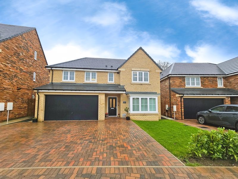 Property photo 1 of 14 Photo 8