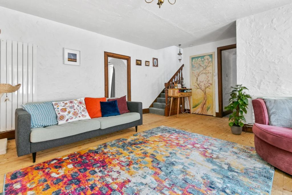 Property photo 3 of 36